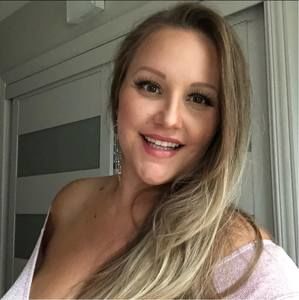 Meet your Posher, Alicia